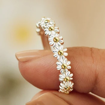 Милое маленькое кольцо с маргариткой для женщин, мини-милые кольца с капельной глазурью и белым цветком, Регулируемые открытые манжеты, вечерние свадебные украшения, подарок