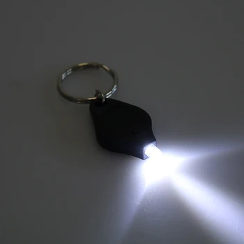 Портативный светодиодный мини-брелок для ключей, яркий светодиодный микро-брелок для ключей, сжимающий легкий брелок для ключей, аварийный ключ для кемпинга на открытом воздухе